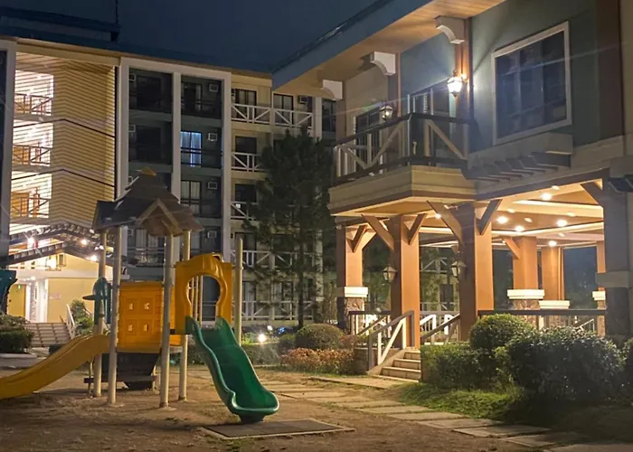 Pine Suites Tagaytay By Crown Asia