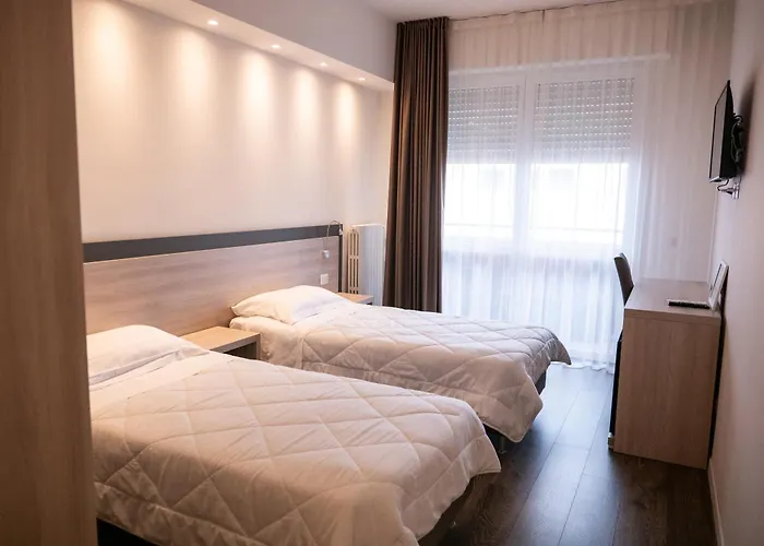 Hotel Elys