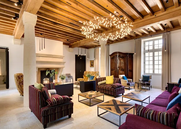 College des Doctrinaires, Hôtel, Résidence et SPA