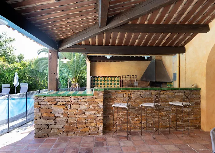 Chateau Maravenne La Londe-les-Maures