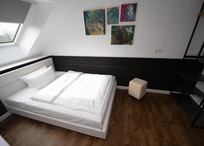 Hotel52 Bergheim