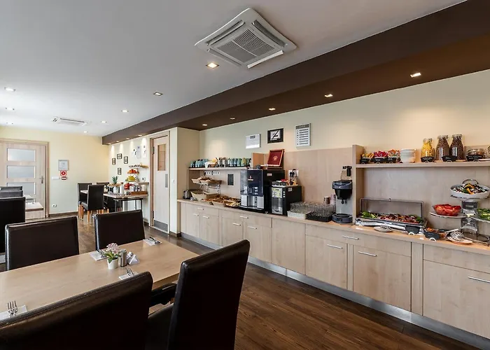 Promenade Hotel By Mellow Mood Hotels