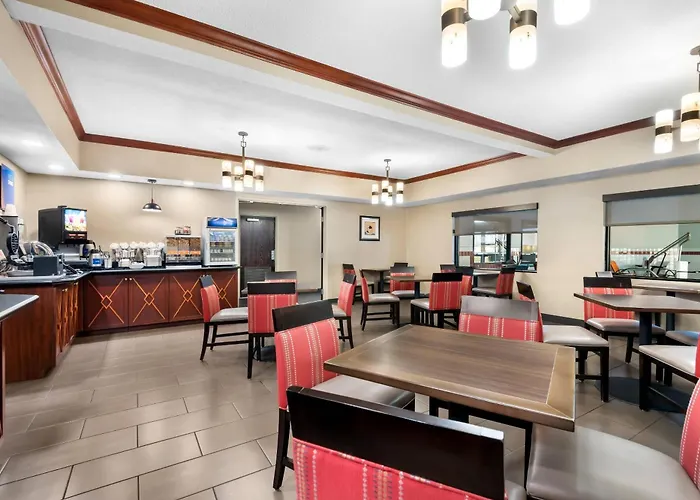 Comfort Inn & Suites North East