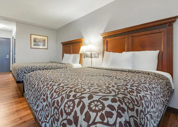 Days Inn By Wyndham Madisonville