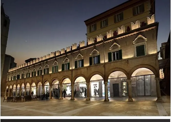 Residenza Dei Capitani - Piazza Del Popolo
