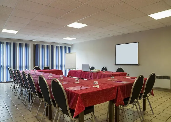 Og City Hotel Amys Tarbes Sud