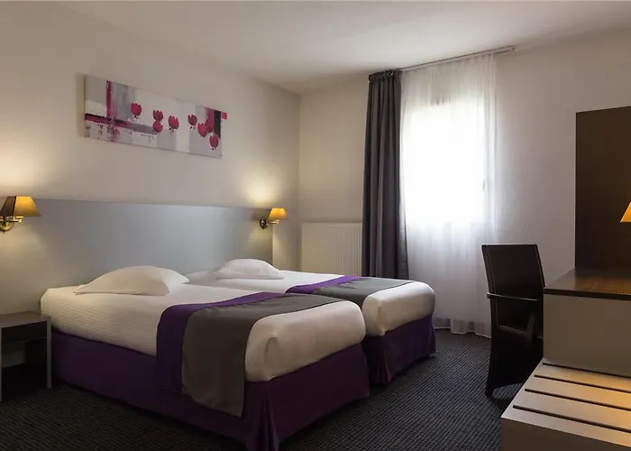 Og City, Hotel Acadine Le Neubourg