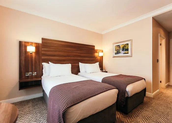 Dillon'S Hotel
