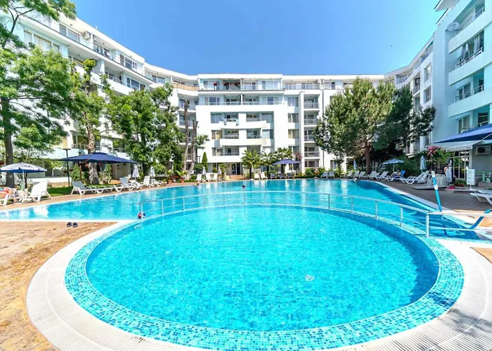 Yassen Holiday Village