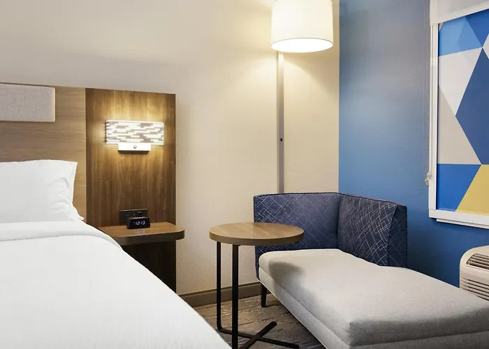 Holiday Inn Express Hotel & Suites Christiansburg By Ihg