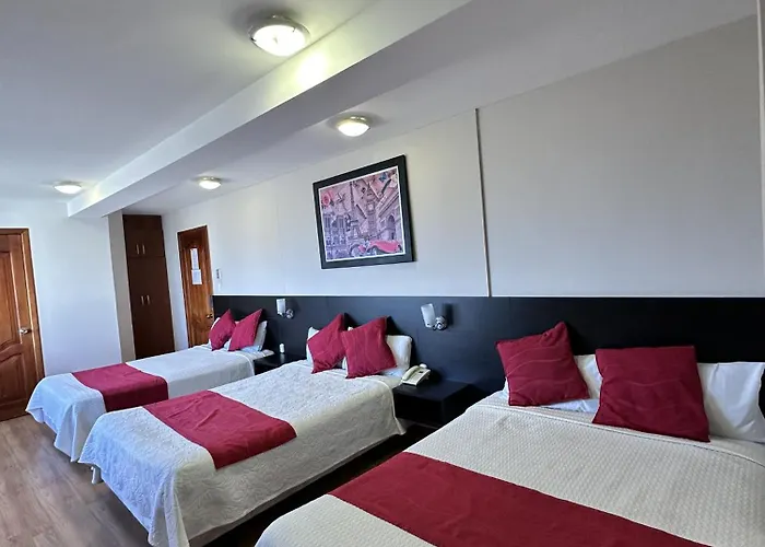 Hotel Versailles