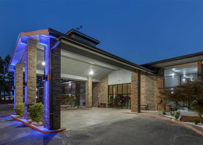 Surestay Plus Hotel By Best Western Poteau