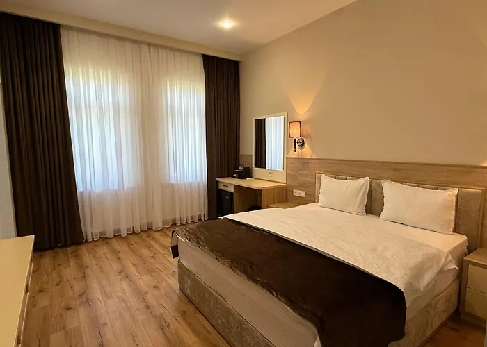 Sabrina Hotel