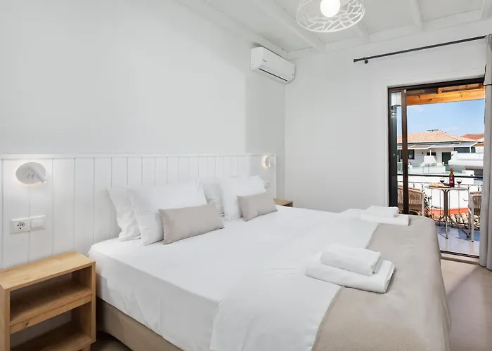 Bella Vista Beach Hotel
