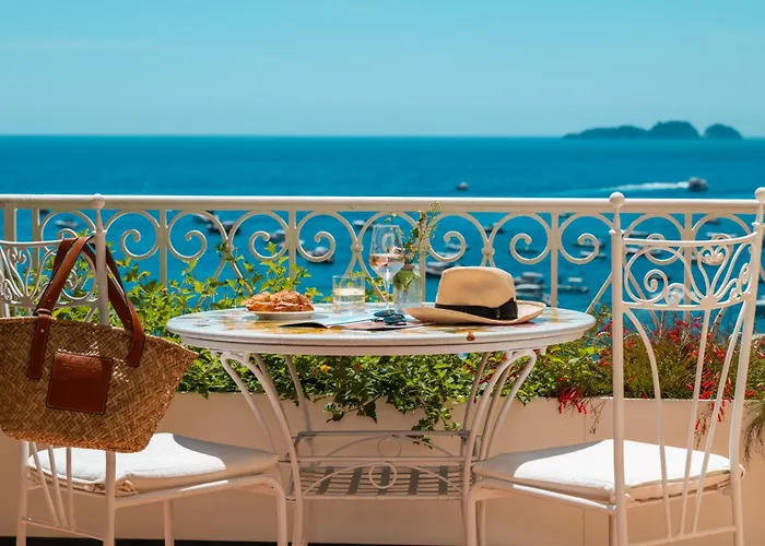 Hotel Buca Di Bacco