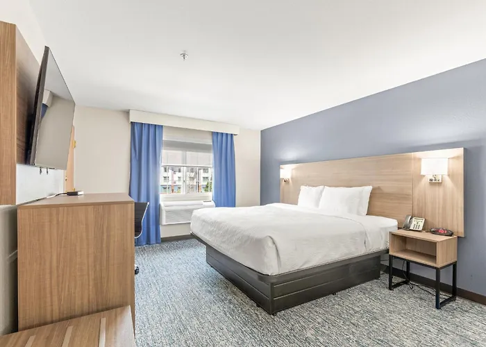 Quality Inn & Suites On The River