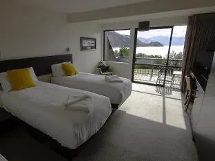 Hawea Hotel