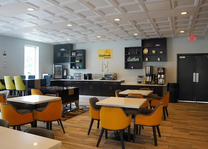 Days Inn By Wyndham Southington