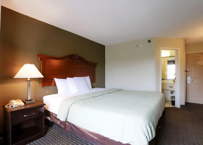 Copley Inn & Suites By Oyo Akron Oh