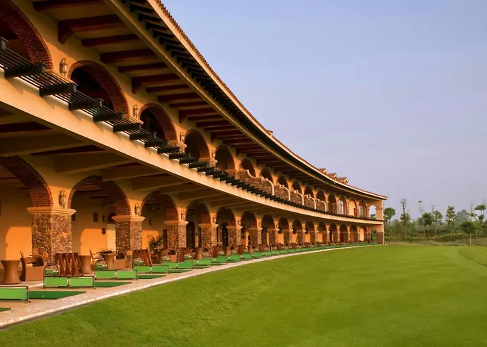 Sheraton Qingyuan Lion Lake Resort