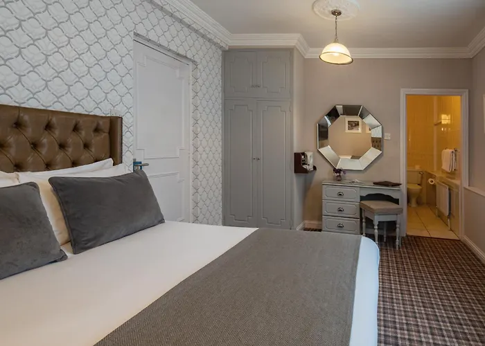 Dooly'S Hotel