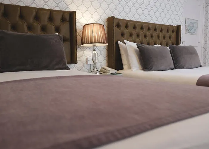Dooly'S Hotel