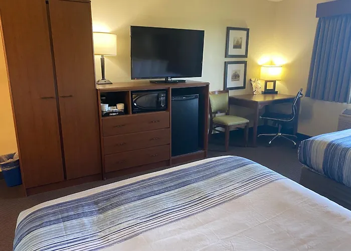 Americinn By Wyndham Two Harbors Near Lake Superior