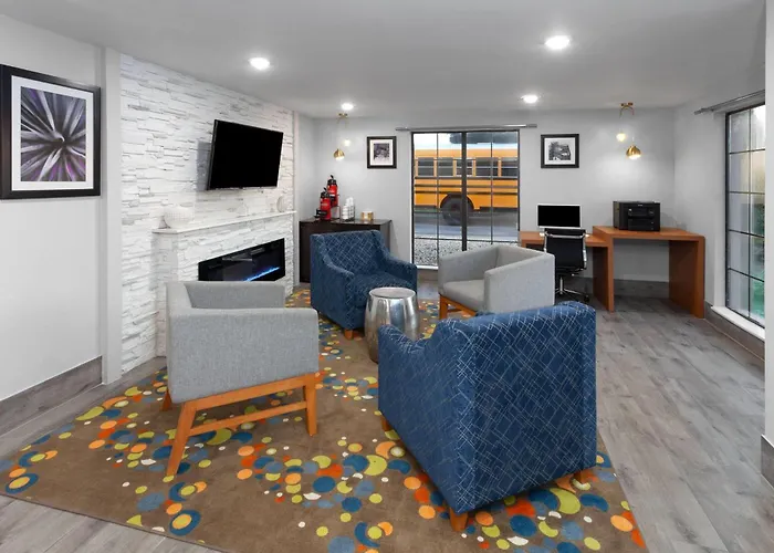 La Quinta Inn By Wyndham Champaign