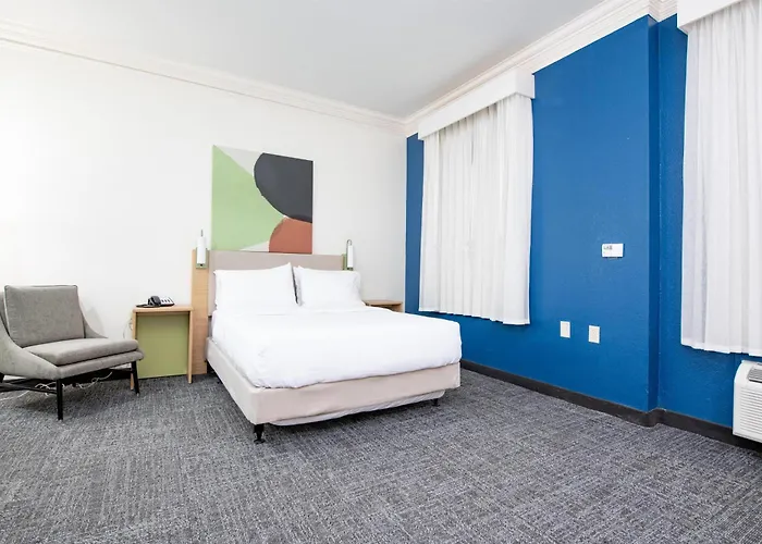 Spark By Hilton Lafayette South