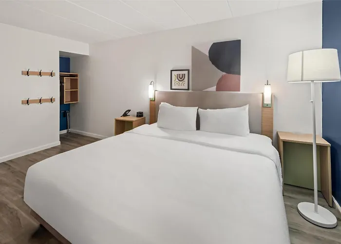 Spark By Hilton Waldorf