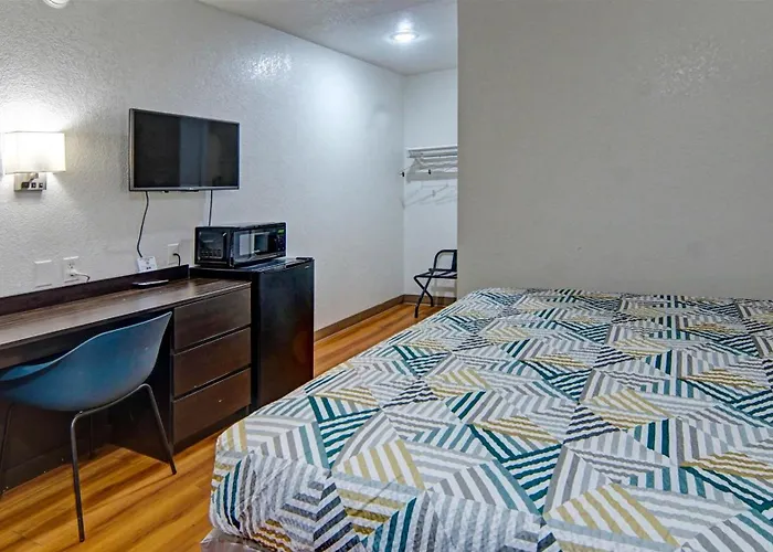 Motel 6-Longview, Tx
