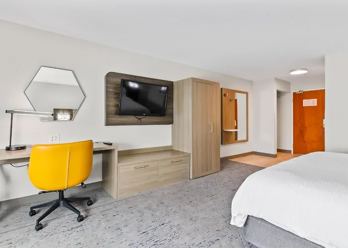 Holiday Inn Express Hotel & Suites Mount Airy By Ihg