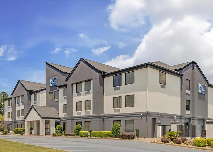 Best Western Commerce Inn