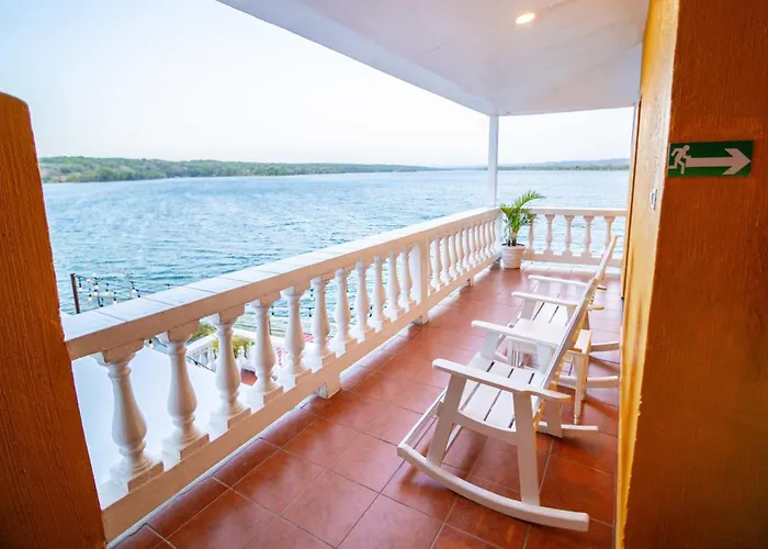 Hotel Villa Del Lago