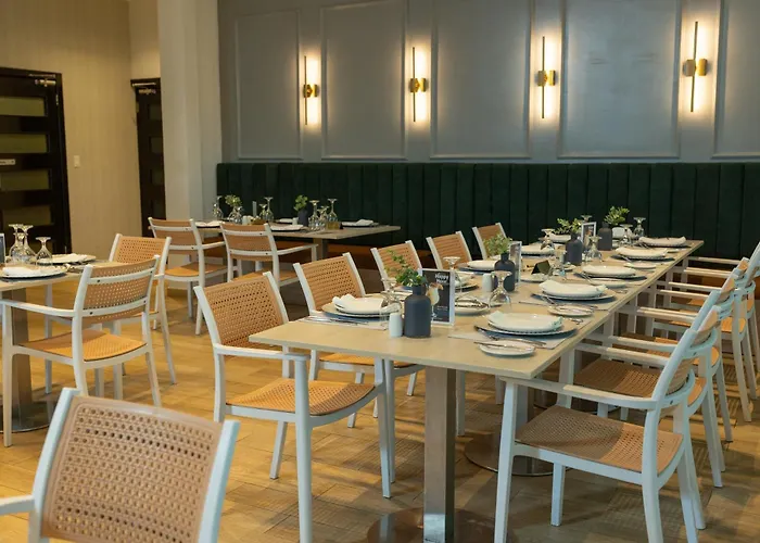 Aranjuez Hotel & Suites