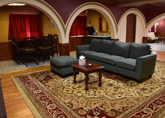 Manresa Castle Hotel Port Townsend