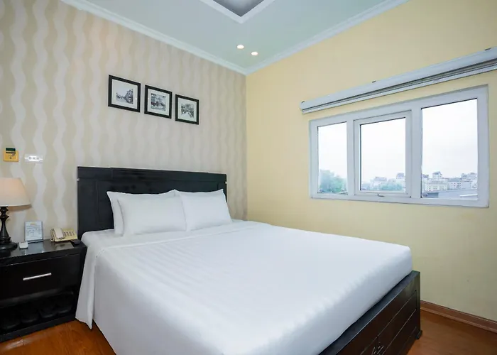 Ha Noi Lake View Hotel & Travel