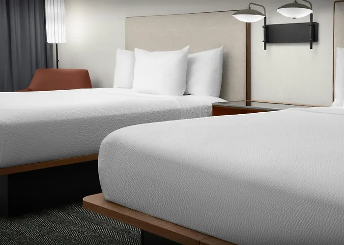 Courtyard By Marriott Pensacola Downtown