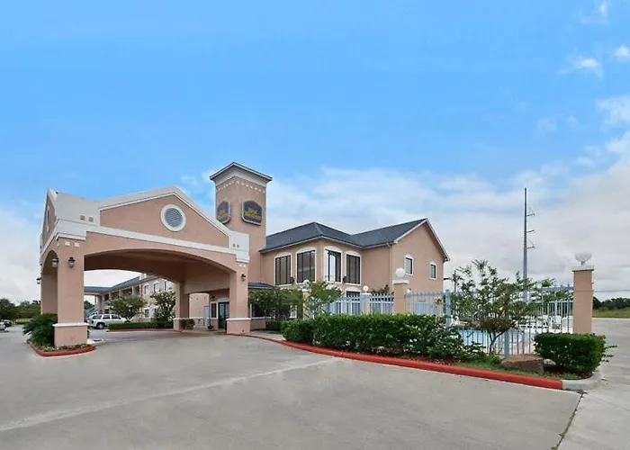 Best Western Dayton Inn & Suites