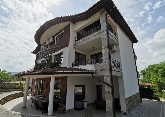 Hotel My House