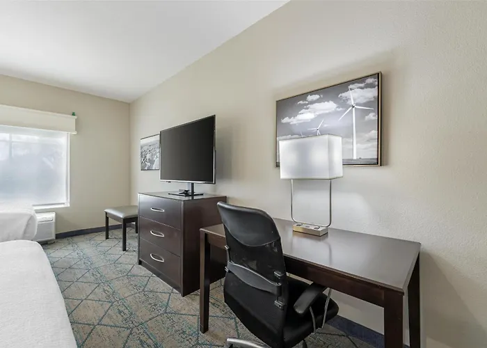 Best Western Plus Mcpherson