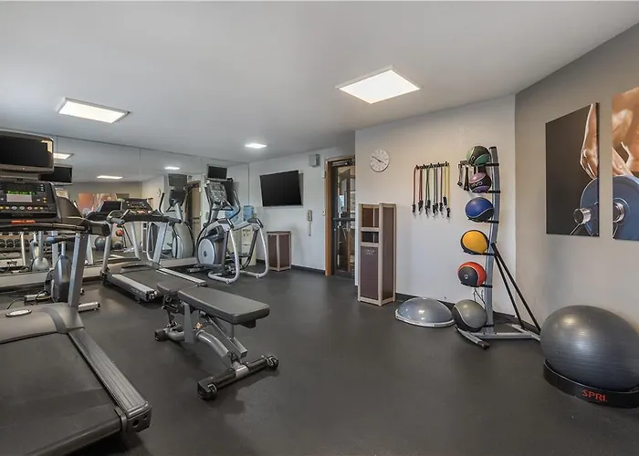 Best Western Fremont/Angola I-80/90 Toll Road