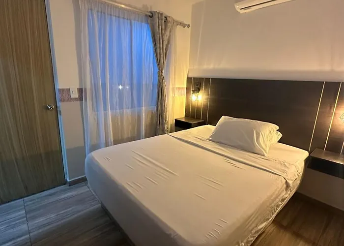 Hotel Ebenezer