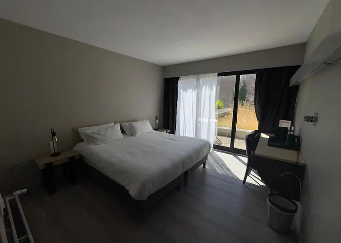 Hôtel Dupleix - Hyper centre - Réouverture