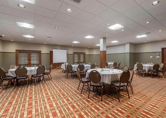 Best Western Parkway Inn & Conference Centre