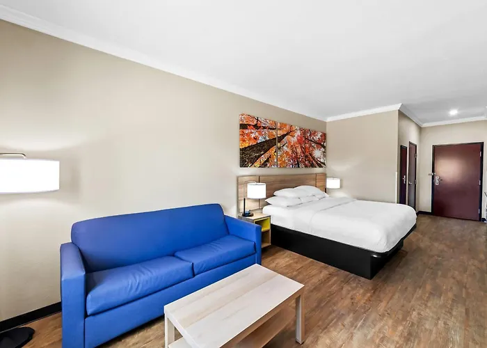 Days Inn By Wyndham Rockdale Texas