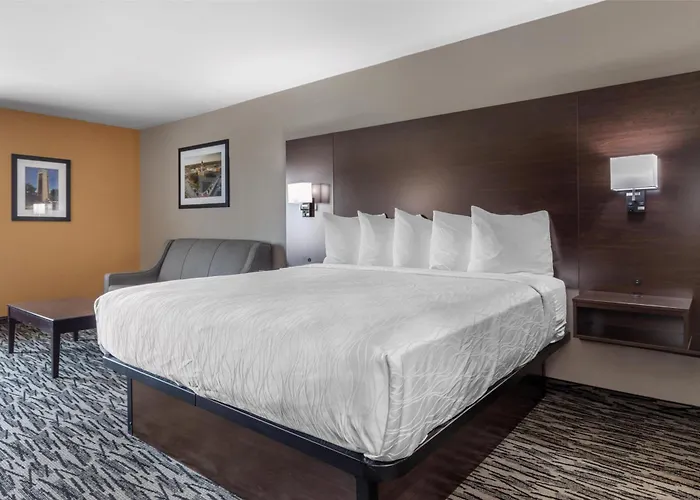 Best Western Plus Denton Inn & Suites