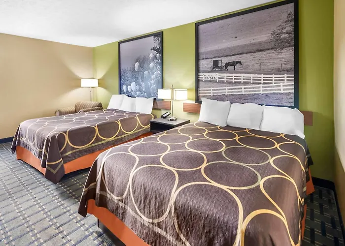 Super 8 By Wyndham Bellefontaine