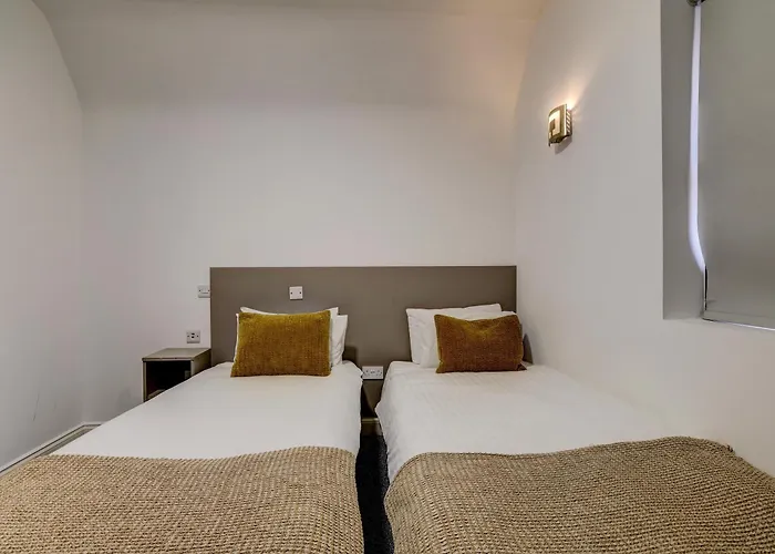 Belvilla Ilford Station Hotel, 4 Min From Elizabeth Line
