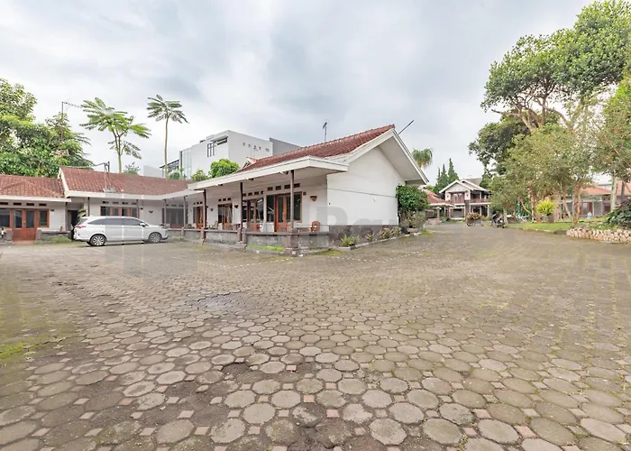 Yehezkiel Hotel Lembang Mitra Reddoorz